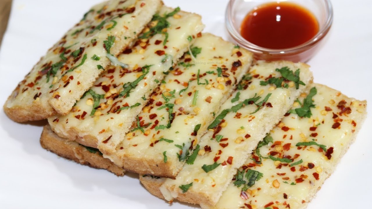 Chilli cheese garlic bread